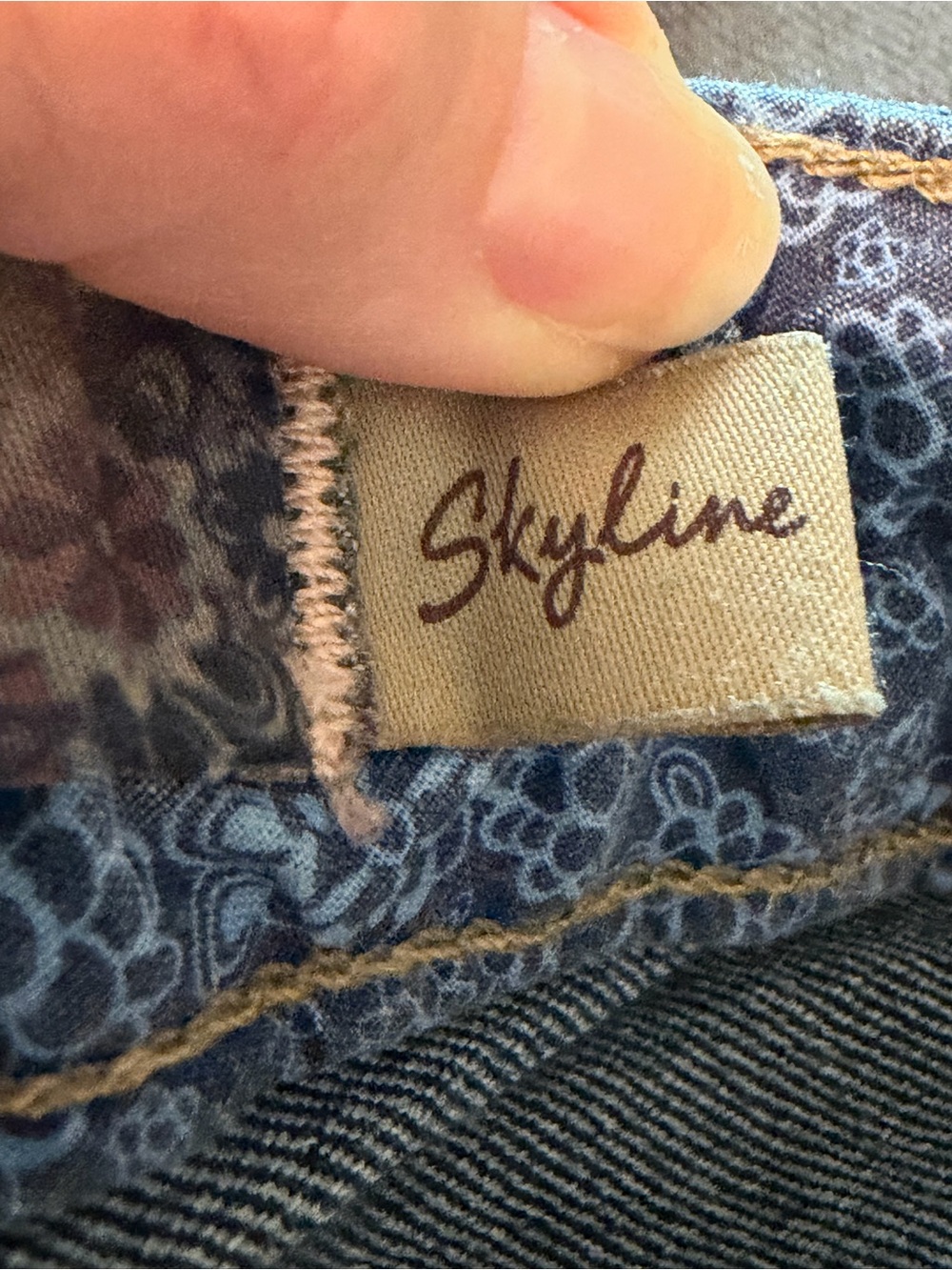 PAIGE Skyline Dark Indigo Flare Jeans 27 - Picture 8 of 9
